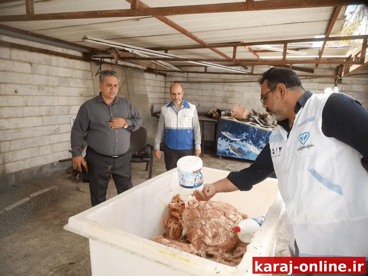 کشف ۳۰۰ کیلو مرغ فاسد در هشتگرد