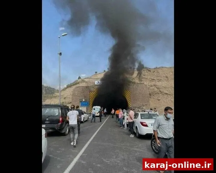 آتش‌ گرفتن خودرو دنا در یکی از تونل‌های جاده چالوس