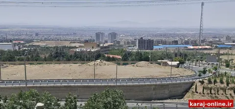 یکی از شهروندان محترم کرجی با ارسال تصاویری، از شهرداری کرج خواستار رسیدگی فوری به وضعیت نامطلوب اطراف فضای سبز بزرگراه شهید سلیمانی (خاک‌ریزی، تپه‌های خاکی و زباله) شدند