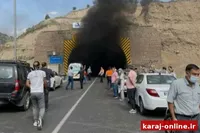 آتش‌سوزی خودروی دنا در تونل جاده چالوس؛ ۵ مصدوم